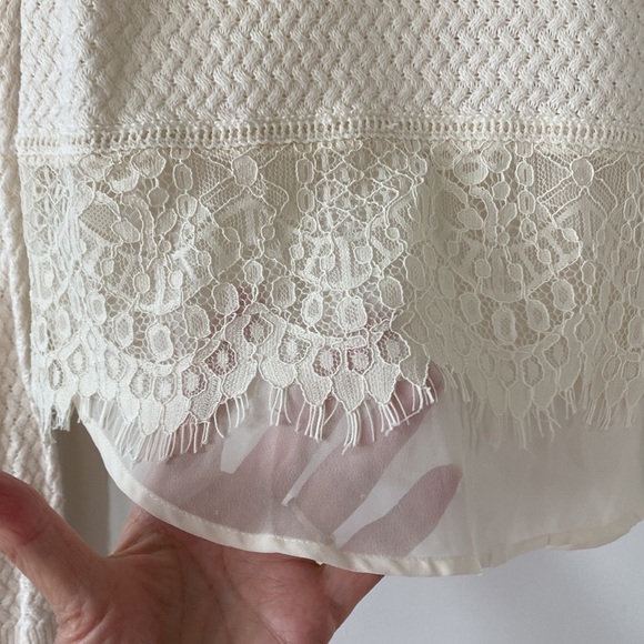 Lucky Brand Textured Sweater with Lacey Sheer Hem Sz Small w Measurements! - Picture 2 of 10